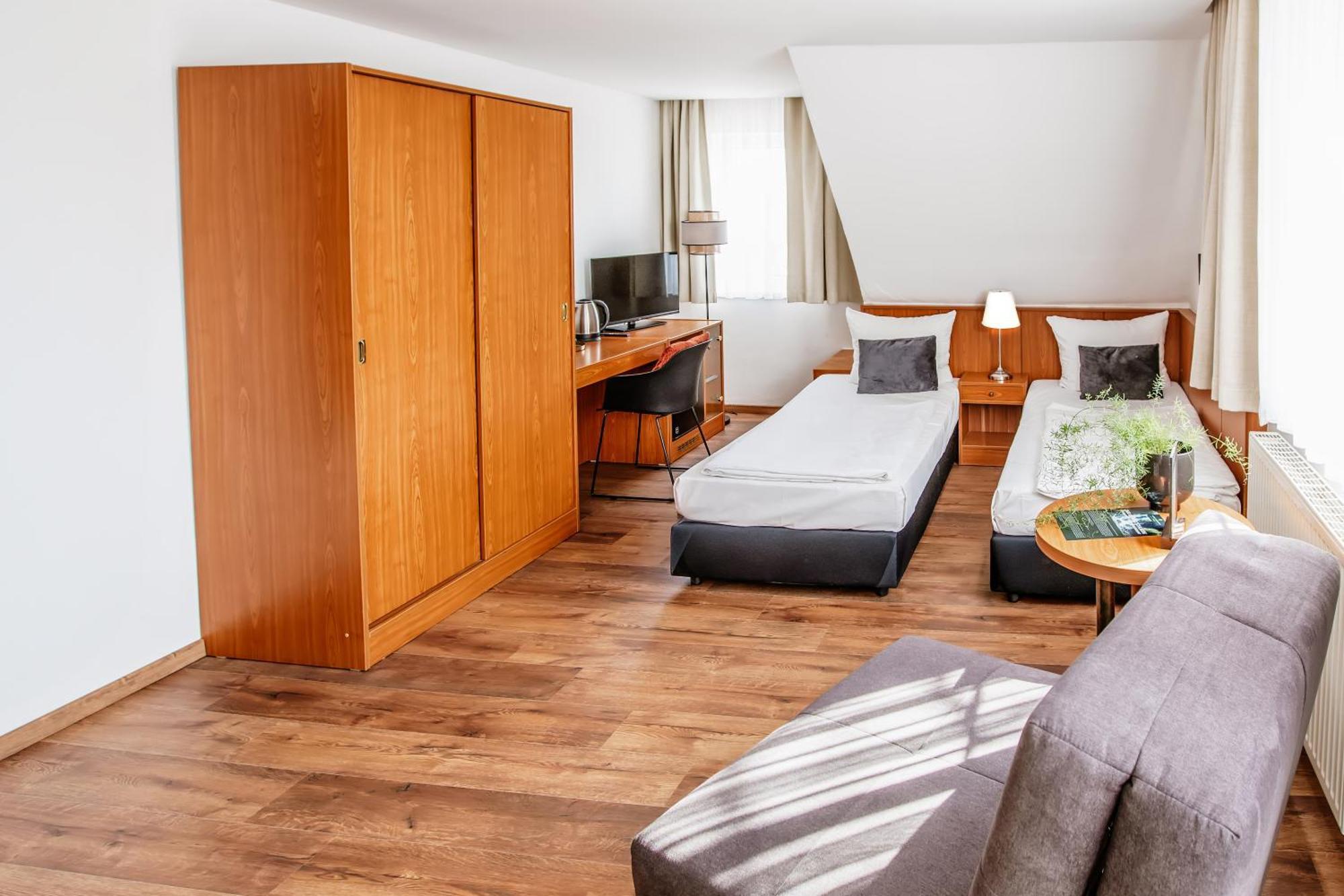 Hotel Und Restaurant Gartenstadt แอร์ฟวร์ท ภายนอก รูปภาพ
