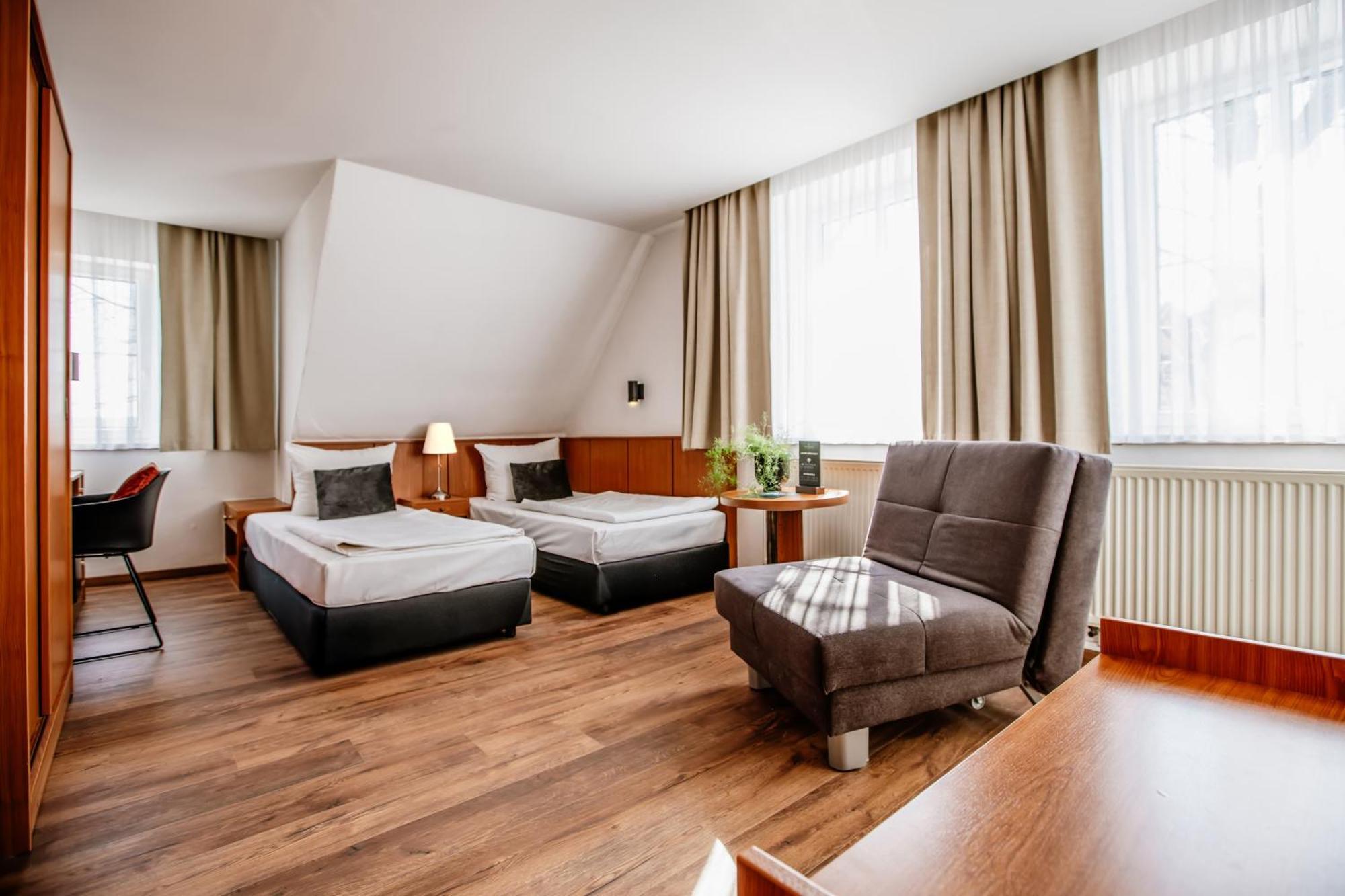 Hotel Und Restaurant Gartenstadt แอร์ฟวร์ท ภายนอก รูปภาพ
