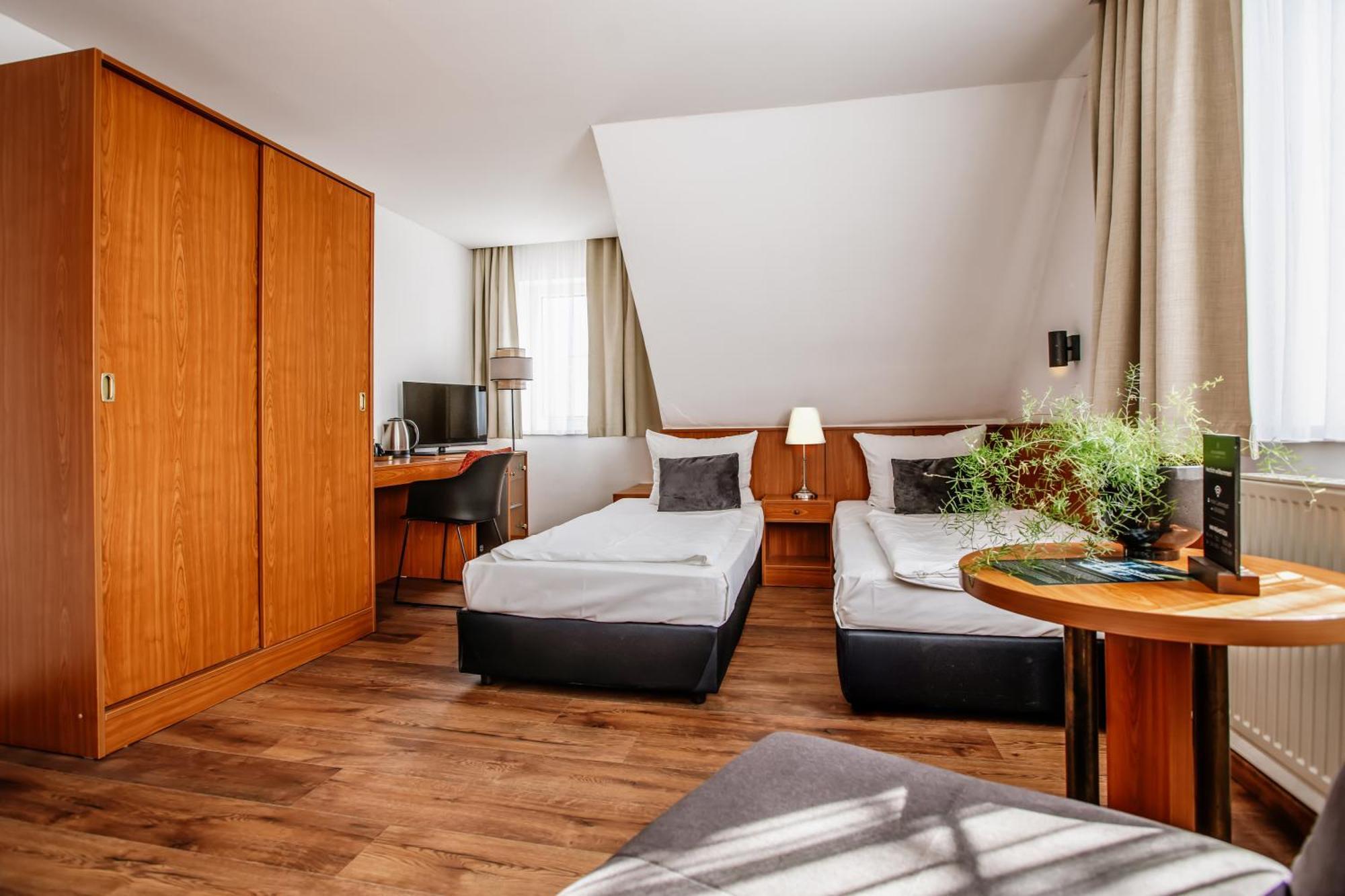 Hotel Und Restaurant Gartenstadt แอร์ฟวร์ท ภายนอก รูปภาพ