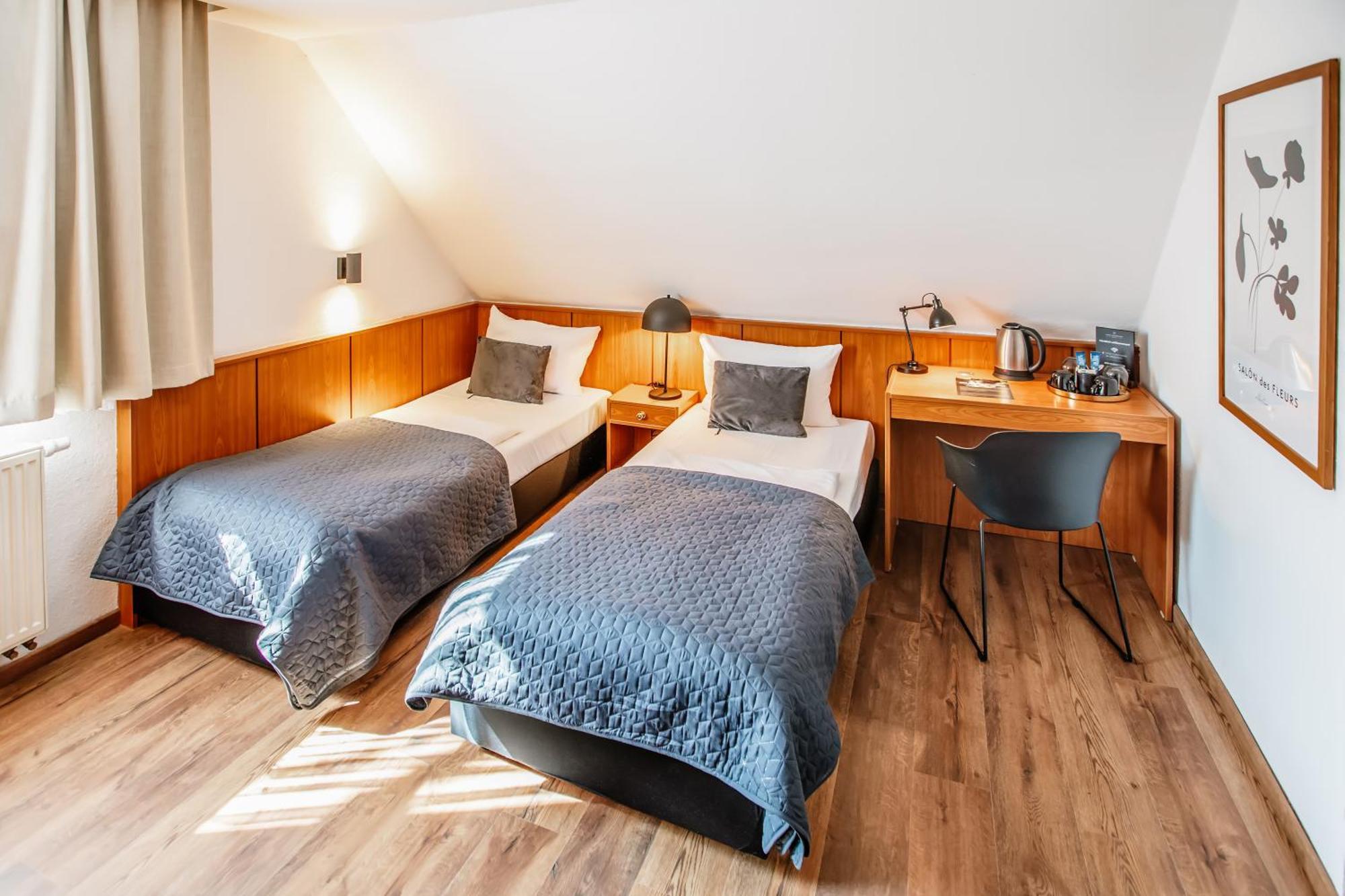 Hotel Und Restaurant Gartenstadt แอร์ฟวร์ท ภายนอก รูปภาพ