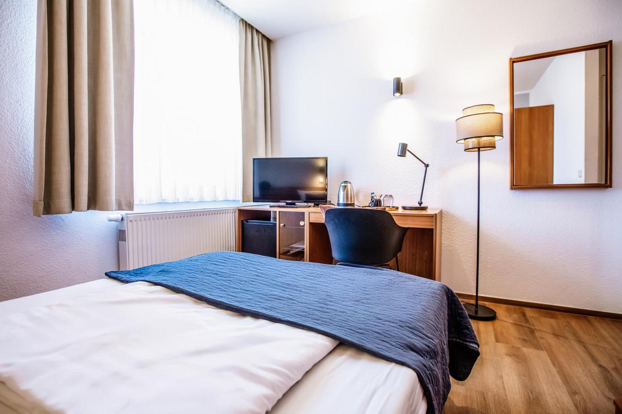 Hotel Und Restaurant Gartenstadt แอร์ฟวร์ท ภายนอก รูปภาพ